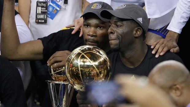 kevin-durant-draymond-green-nba-finals.jpg